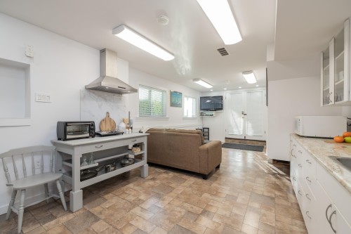 1038 Walls Avenue, Coquitlam, BC - Indoor