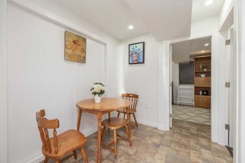 1038 Walls Avenue, Coquitlam, BC - Indoor Photo Showing Dining Room