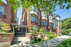 7519 Yukon Street  Vancouver, BC V5X 2Y4