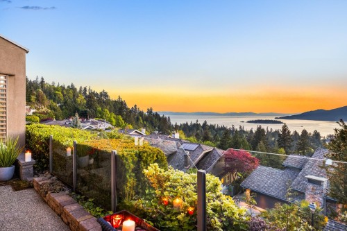 5360 Meadfeild Road, West Vancouver, BC - Outdoor With Body Of Water With View