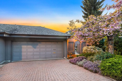 5360 Meadfeild Road, West Vancouver, BC - Outdoor