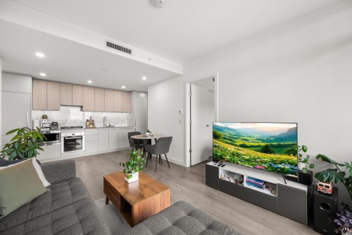 1905-6468 Willingdon Avenue  Burnaby, BC V5H 0L3