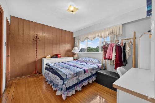 1828 Parker Street, Vancouver, BC - Indoor Photo Showing Bedroom