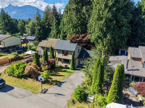 2655 Rhum & Eigg Drive, Squamish, BC - Outdoor