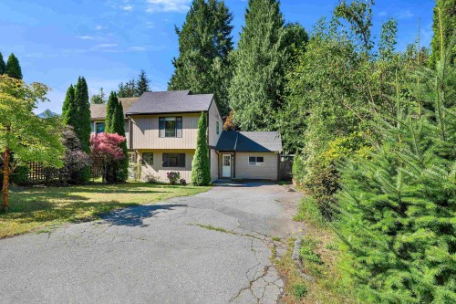 2655 Rhum & Eigg Drive, Squamish, BC - Outdoor