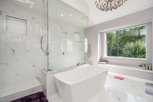 22 Heritage Peak Road, Port Moody, BC - Indoor Photo Showing Bathroom