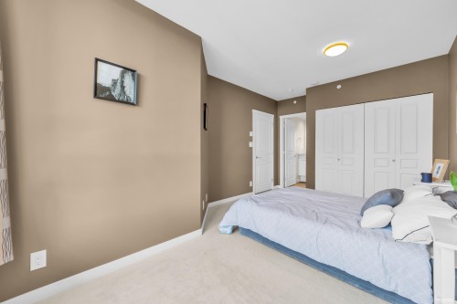 2605-3093 Windsor Gate, Coquitlam, BC - Indoor Photo Showing Bedroom