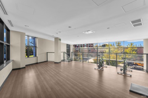 2605-3093 Windsor Gate, Coquitlam, BC - Indoor Photo Showing Gym Room