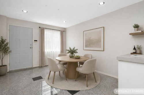 2304 Garden Drive, Vancouver, BC - Indoor Photo Showing Dining Room