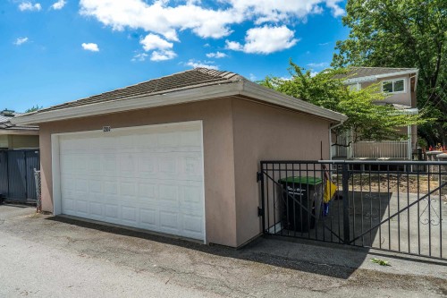 2304 Garden Drive, Vancouver, BC - Outdoor With Exterior