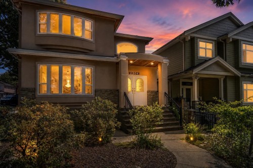 2304 Garden Drive, Vancouver, BC - Outdoor