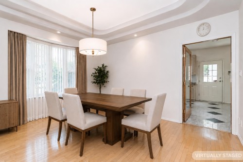 2304 Garden Drive, Vancouver, BC - Indoor Photo Showing Dining Room