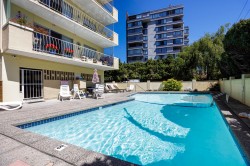 705-2187 Bellevue Avenue  West Vancouver, BC V7V 1C2