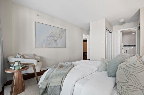 1648 7Th Avenue W, Vancouver, BC - Indoor Photo Showing Bedroom
