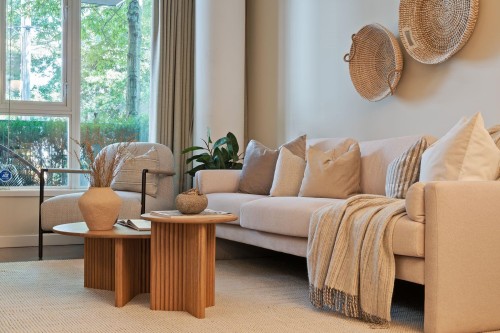 1648 7Th Avenue W, Vancouver, BC - Indoor Photo Showing Living Room