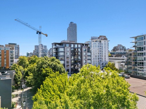1648 7Th Avenue W, Vancouver, BC - Outdoor