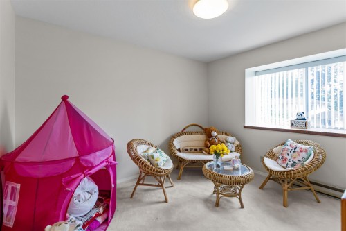 3 Chevalier Court, Port Moody, BC - Indoor Photo Showing Other Room