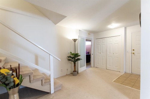 3 Chevalier Court, Port Moody, BC - Indoor Photo Showing Other Room