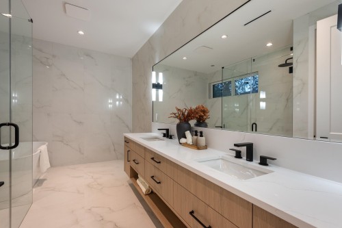 1484 Copper Beech Place, Coquitlam, BC - Indoor Photo Showing Bathroom