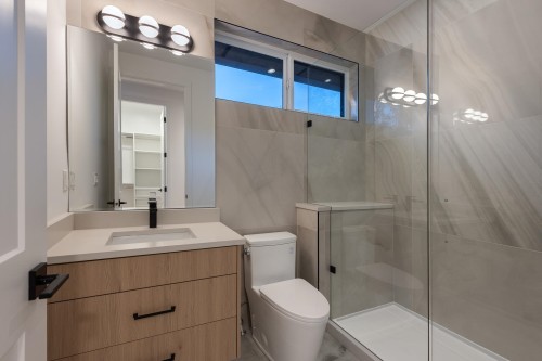 1484 Copper Beech Place, Coquitlam, BC - Indoor Photo Showing Bathroom