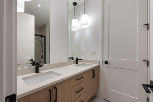 1484 Copper Beech Place, Coquitlam, BC - Indoor Photo Showing Bathroom