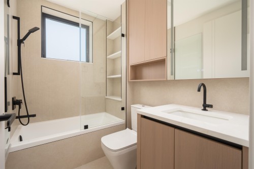2-1450 30Th Avenue E, Vancouver, BC - Indoor Photo Showing Bathroom