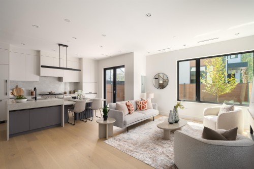 2-1450 30Th Avenue E, Vancouver, BC - Indoor