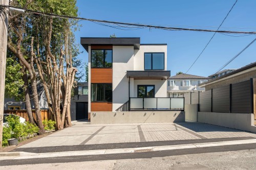 2-1450 30Th Avenue E, Vancouver, BC - Outdoor