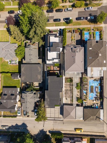 2-1450 30Th Avenue E, Vancouver, BC -  With View