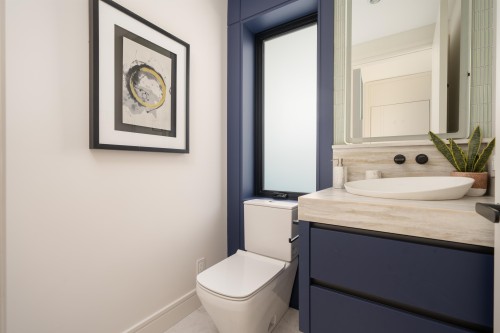 2-1450 30Th Avenue E, Vancouver, BC - Indoor Photo Showing Bathroom