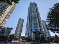 2701-4900 Lennox Lane Burnaby, BC V5H 0G9