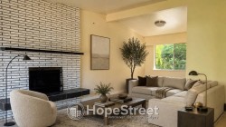 Main-3432 Raleigh Street Port Coquitlam, BC V3B 4P8