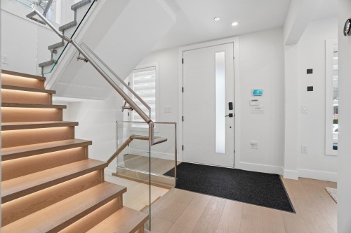 72 57Th Avenue E, Vancouver, BC - Indoor Photo Showing Other Room