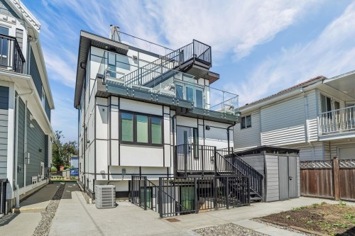 72 57Th Avenue E, Vancouver, BC - Outdoor