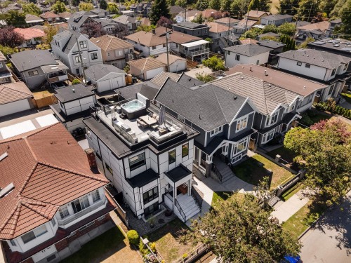 72 57Th Avenue E, Vancouver, BC - Outdoor