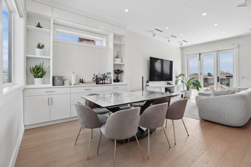 72 57Th Avenue E, Vancouver, BC - Indoor