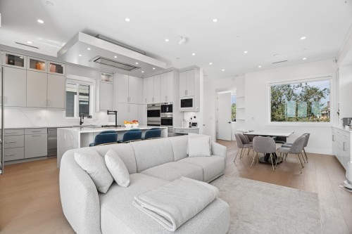 72 57Th Avenue E, Vancouver, BC - Indoor
