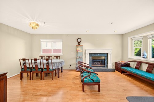6673 Gladstone Street, Vancouver, BC - Indoor With Fireplace