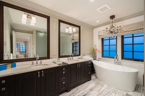 5989 Churchill Street, Vancouver, BC - Indoor Photo Showing Bathroom