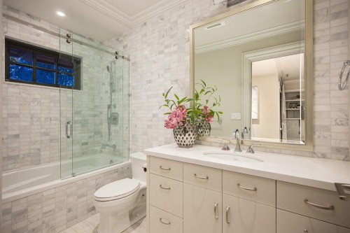 5989 Churchill Street, Vancouver, BC - Indoor Photo Showing Bathroom