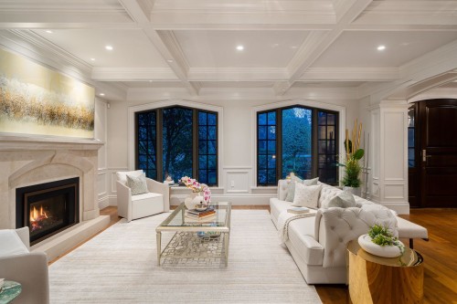 5989 Churchill Street, Vancouver, BC - Indoor Photo Showing Living Room With Fireplace