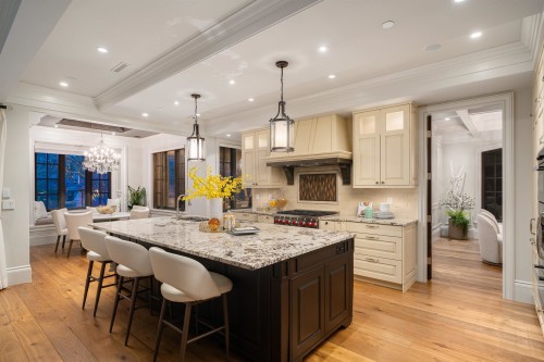 5989 Churchill Street, Vancouver, BC - Indoor Photo Showing Kitchen With Upgraded Kitchen