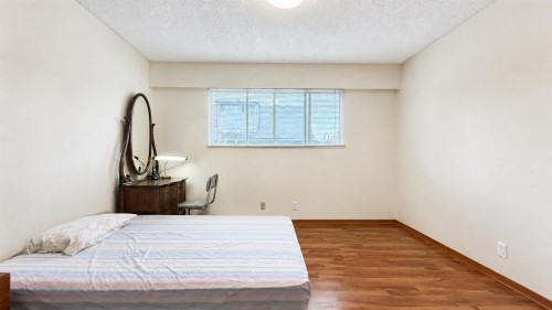 2184 35Th Avenue E, Vancouver, BC - Indoor Photo Showing Bedroom