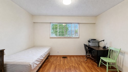 2184 35Th Avenue E, Vancouver, BC - Indoor Photo Showing Bedroom