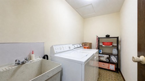 2184 35Th Avenue E, Vancouver, BC - Indoor Photo Showing Laundry Room