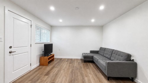 2184 35Th Avenue E, Vancouver, BC - Indoor