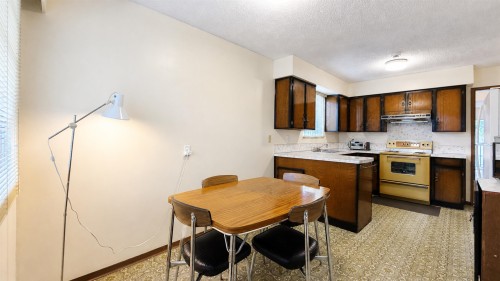 2184 35Th Avenue E, Vancouver, BC - Indoor Photo Showing Kitchen
