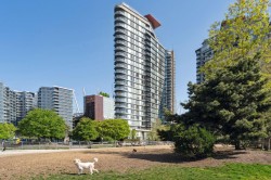 2106-918 Cooperage Way Vancouver, BC V6B 0A7