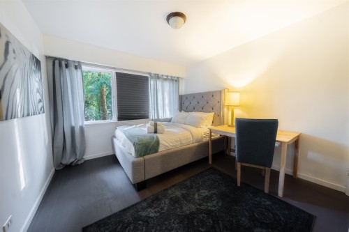 1372 Ottawa Avenue, West Vancouver, BC - Indoor Photo Showing Bedroom