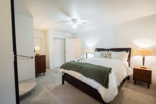 1372 Ottawa Avenue, West Vancouver, BC - Indoor Photo Showing Bedroom